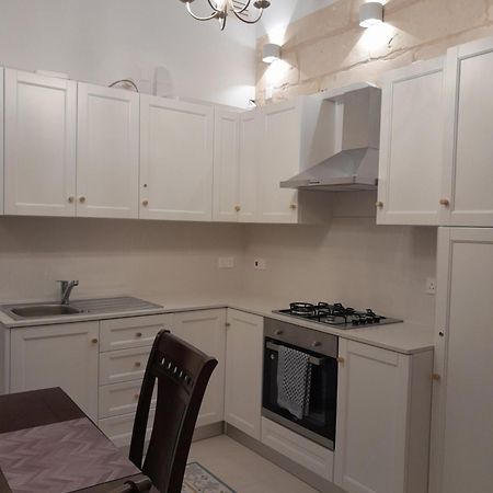 Charming Town House In Cospicua, Valperga Rooms Bagian luar foto