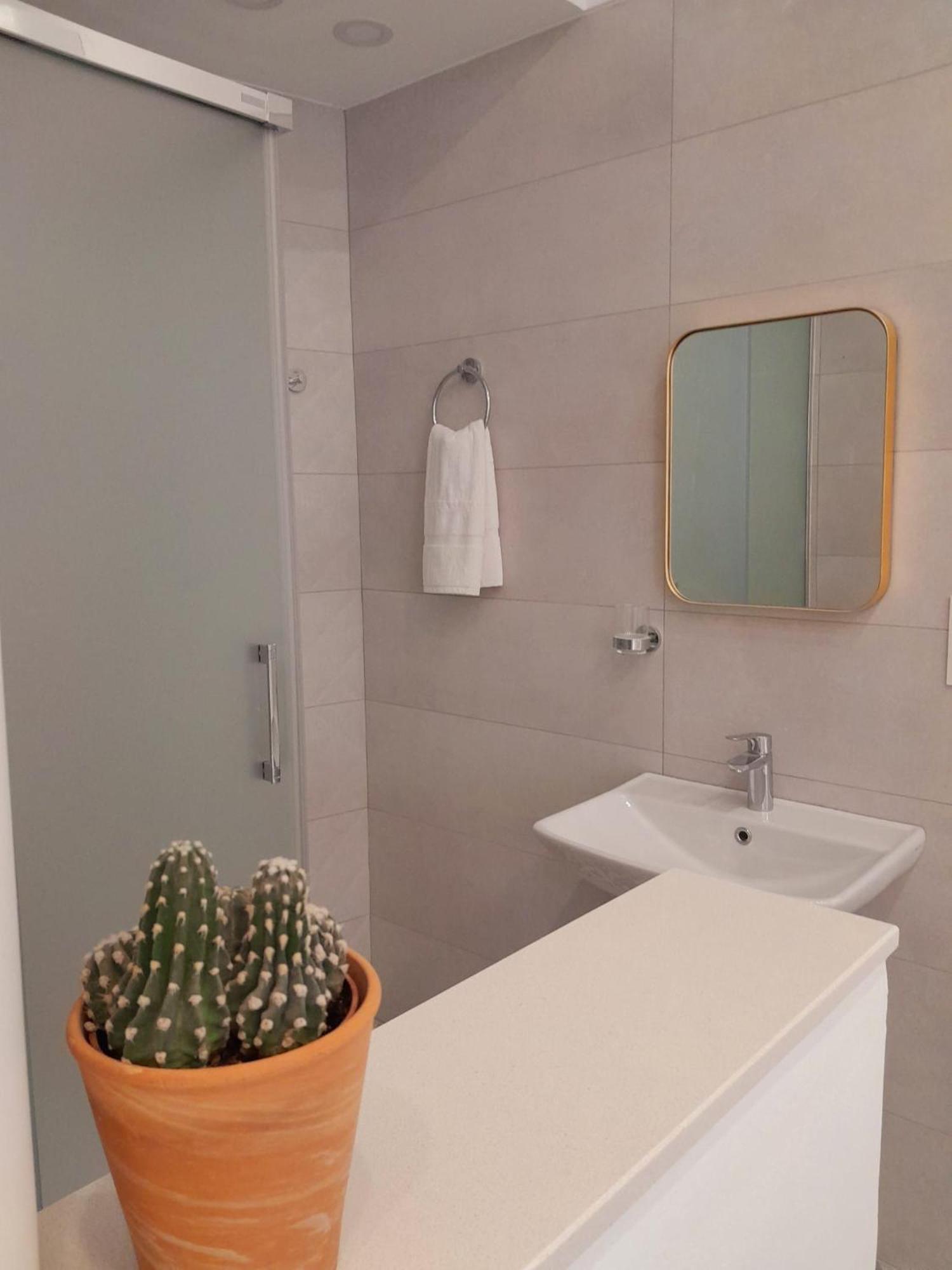 Charming Town House In Cospicua, Valperga Rooms Bagian luar foto