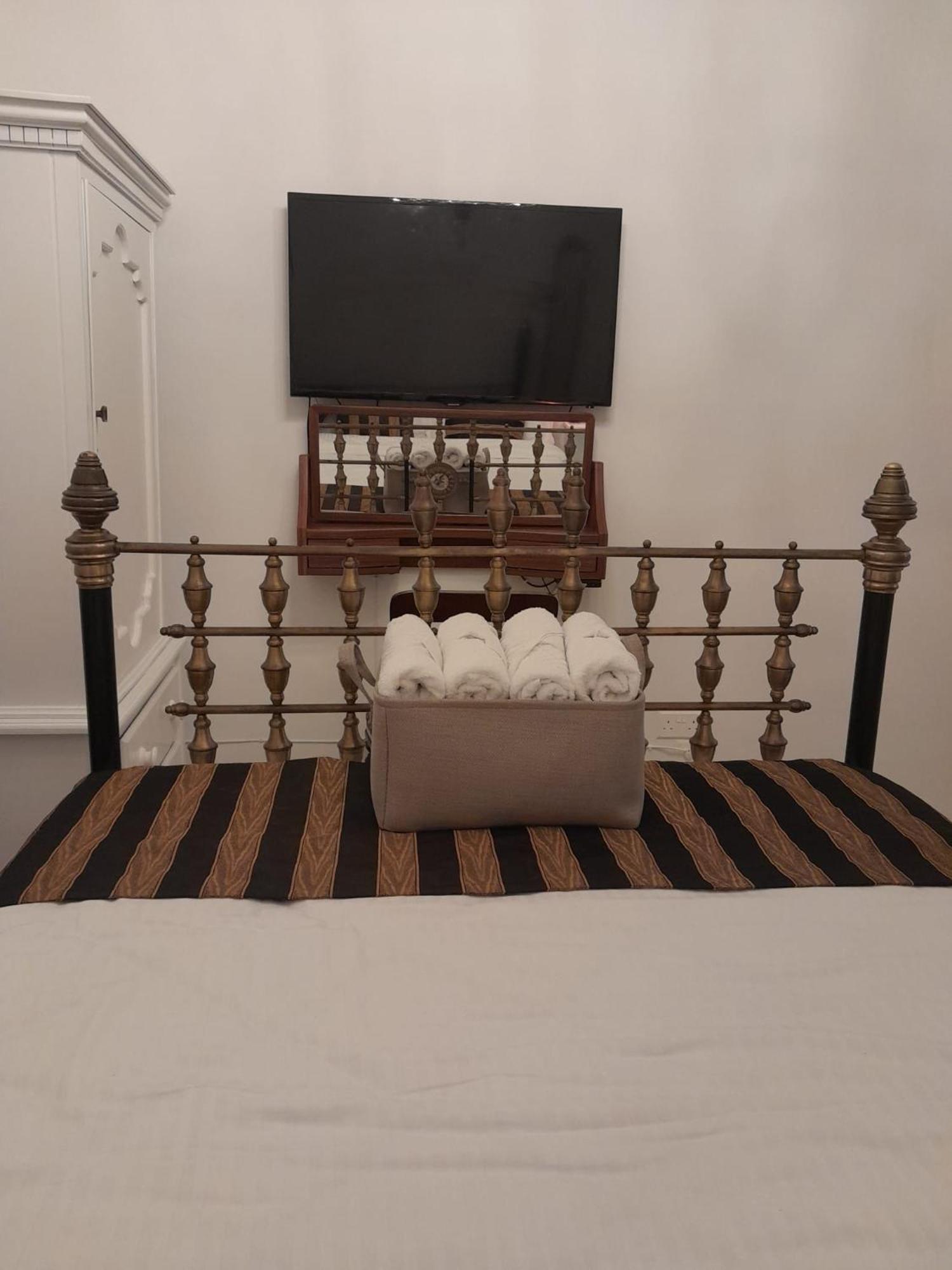 Charming Town House In Cospicua, Valperga Rooms Bagian luar foto