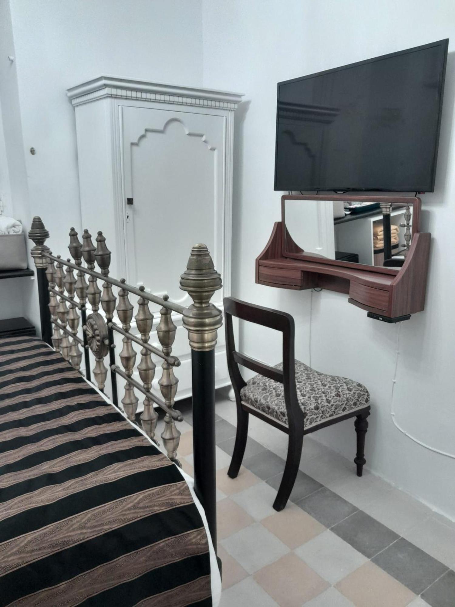 Charming Town House In Cospicua, Valperga Rooms Bagian luar foto