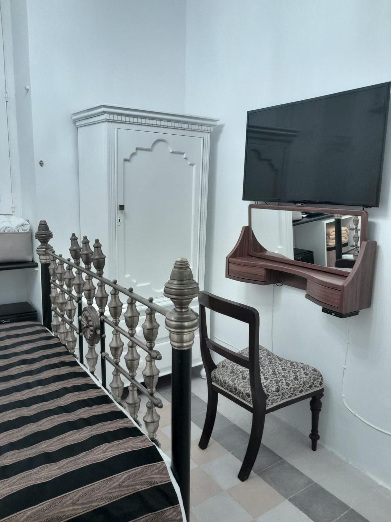 Charming Town House In Cospicua, Valperga Rooms Bagian luar foto